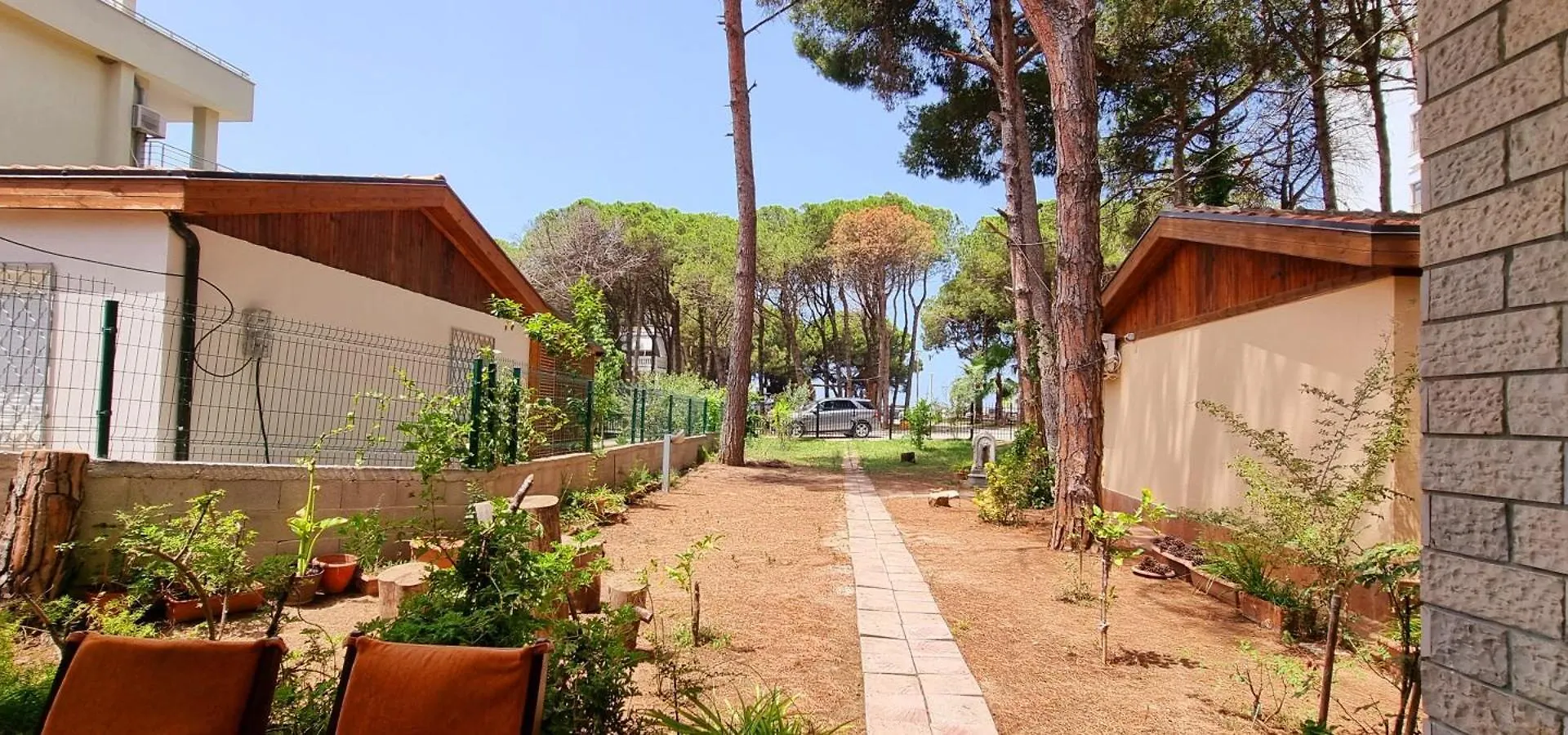 Bezhani Villa Golem